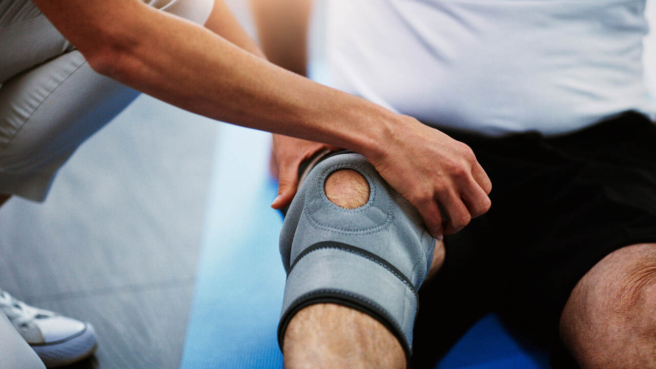 How Custom Knee Braces Can Support Osteoarthritis Management